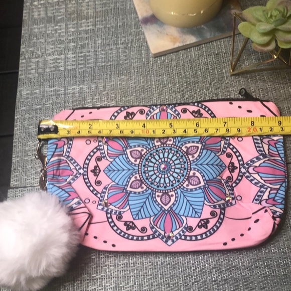 #84p💕👛NWOT Swarovski Crystal Bag & White Pom Pom Keychain 👛💕*one of a kind* - Picture 12 of 16